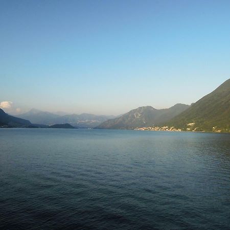 Charming House With Private Dock On Lake Como Argegno Exteriör bild