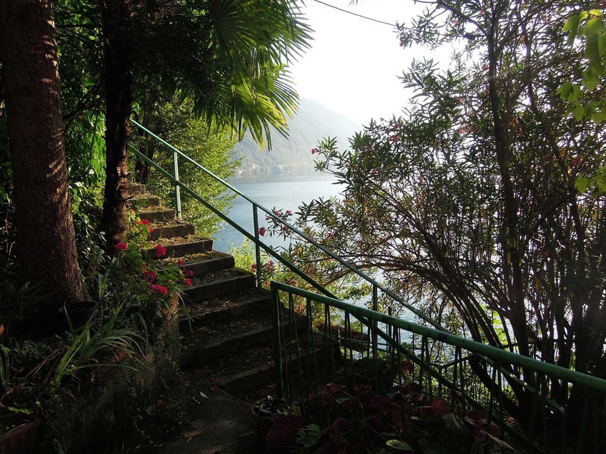 Charming House With Private Dock On Lake Como Argegno Exteriör bild